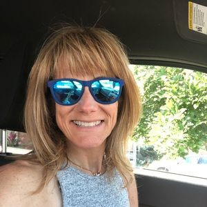 Meet your Posher, Nadia